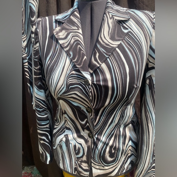 2-You Are Outstanding ❤️ Betty Barclay - Picture 4 of 17